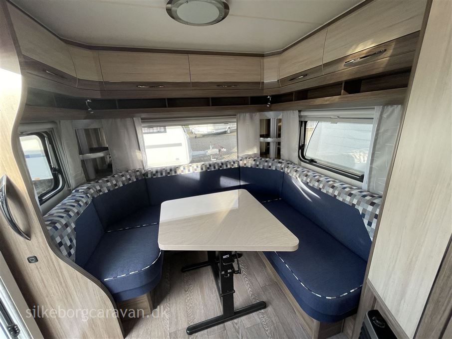 Hobby De Luxe 495 UL